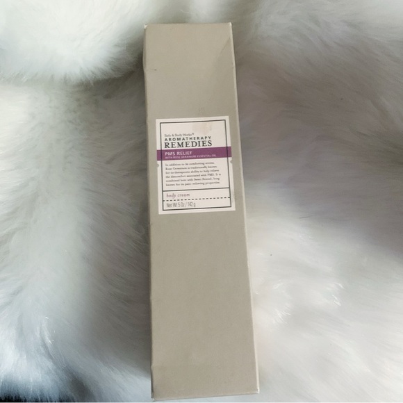 Bath & Body Works PMS Relief Aromatherapy Essential Oil Body Cream - Picture 8 of 8